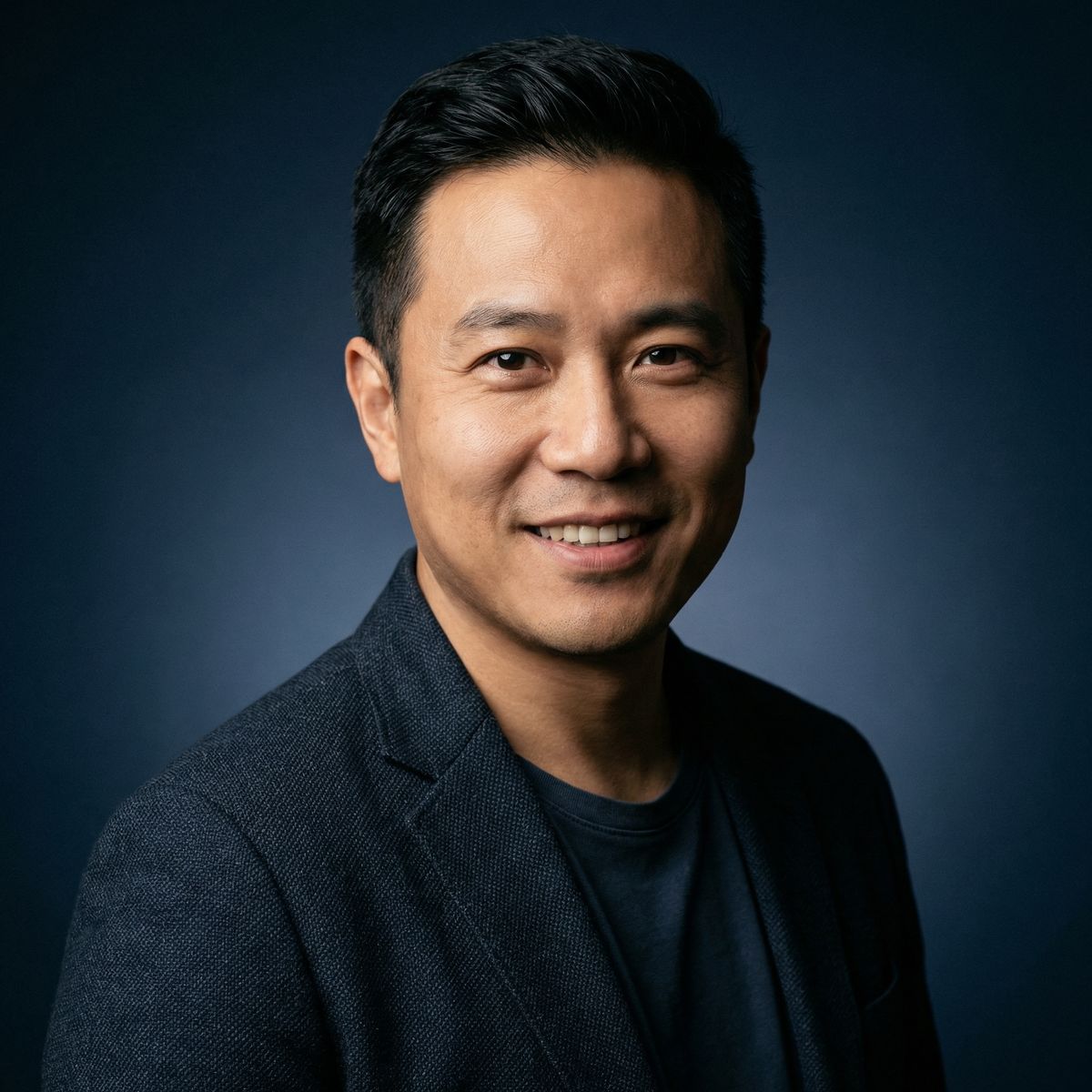 菠萝视频导演陈志远